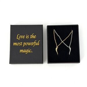 LitJoy Kingdom of the Wicked Cornicello Best Friend Necklace Set Kerri Maniscalc
